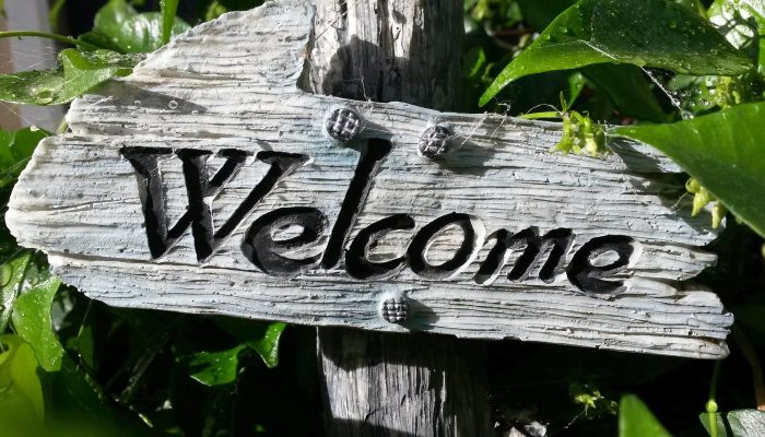 welcome-sign-724689_1920